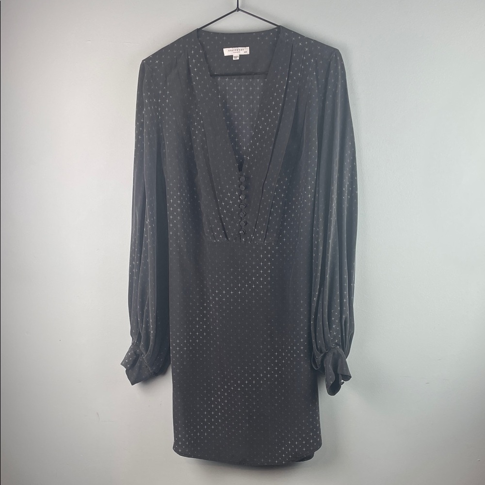 Equipment Femme Long-Sleeve V-Neck Silk Dress Size M